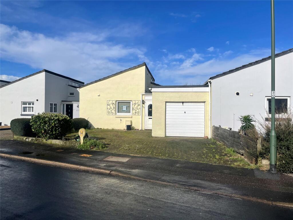 2 bedroom bungalow for sale in North Boundary Road, Brixham, Devon, TQ5