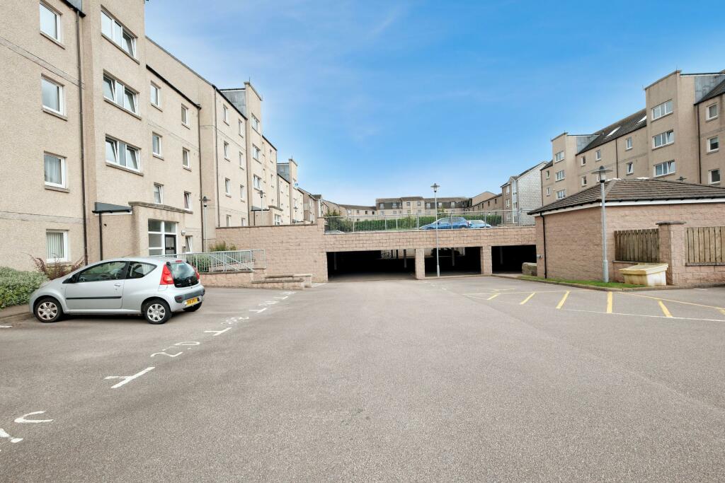 Additional property image - 38 Erroll Street, The City Centre, Aberdeen, AB24