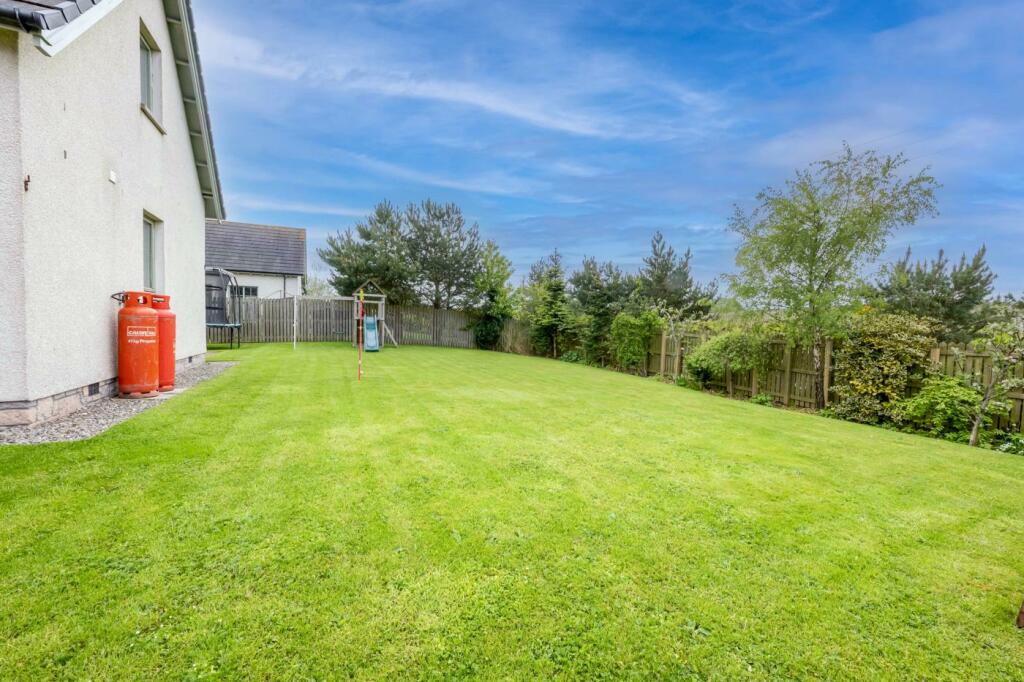 Additional property image - Hunters Rise, Pitmedden, AB41
