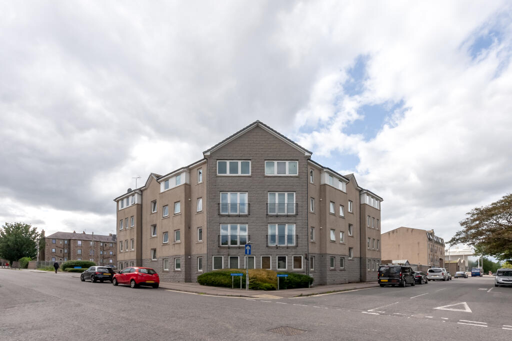 2 bedroom flat
