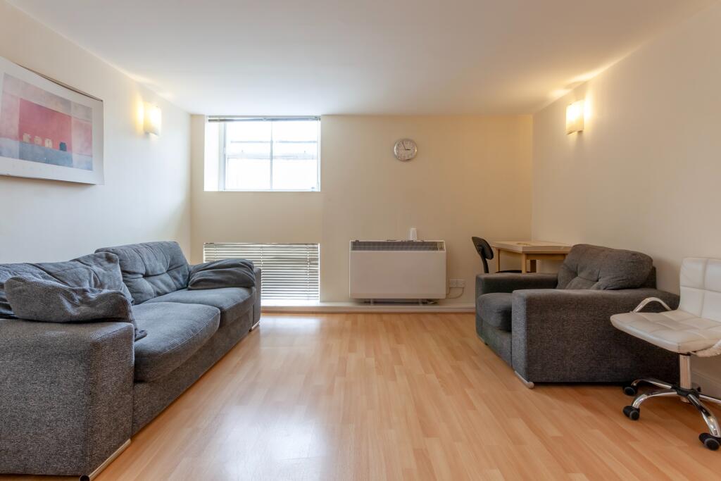 Main image of property: 22 Market Street, The City Centre, Aberdeen, AB11