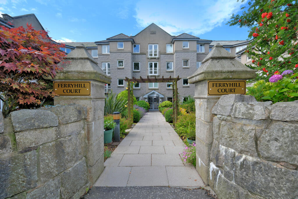 Main image of property: 93 Whinhill Gate, Ferryhill, Aberdeen, AB11