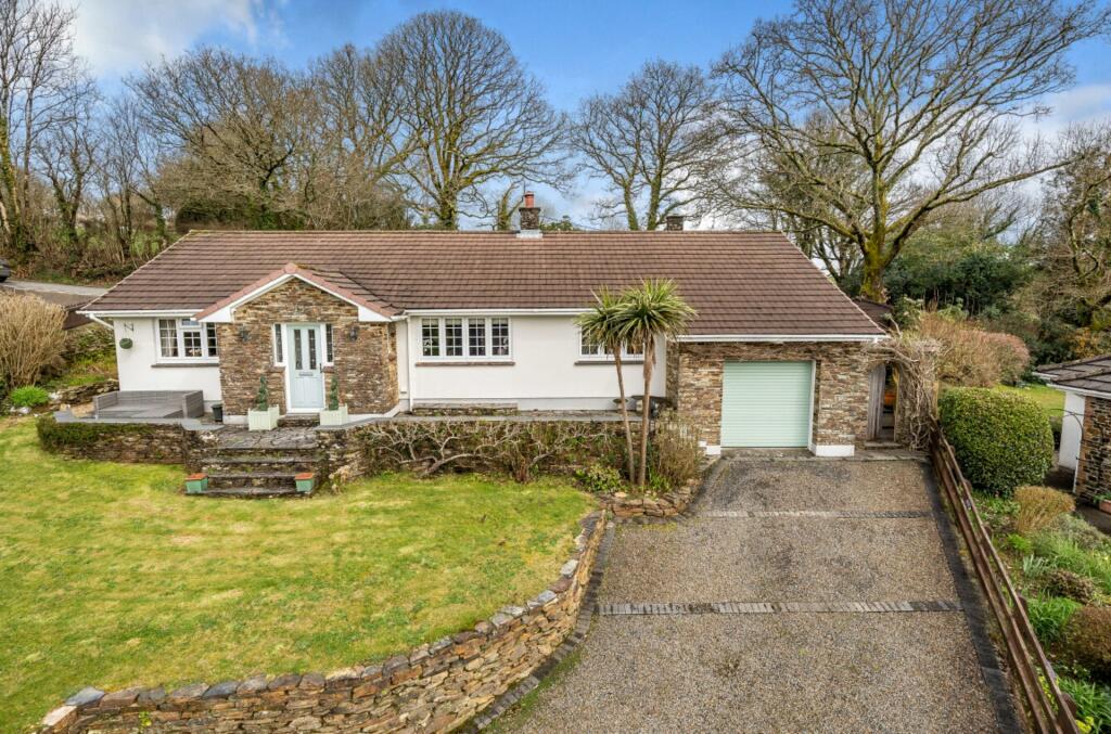 3 bedroom bungalow for sale in Bathpool, Launceston, PL15