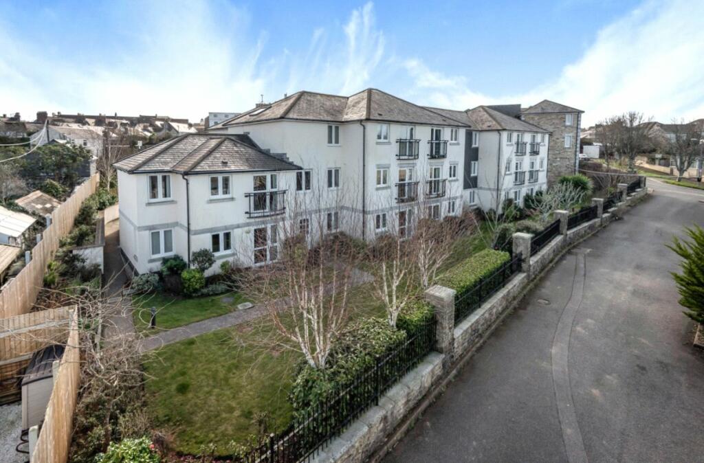 2 bedroom apartment for sale in Carn Brea Court, Trevithick Road