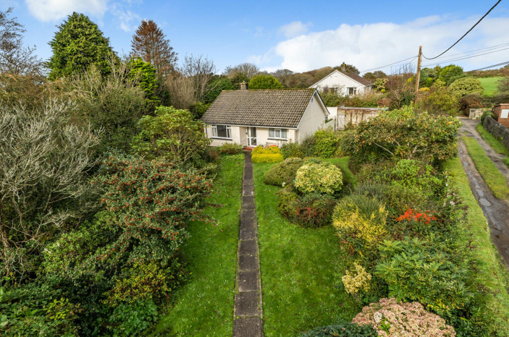2 bedroom bungalow for sale in Pendarves Street, Troon, Camborne