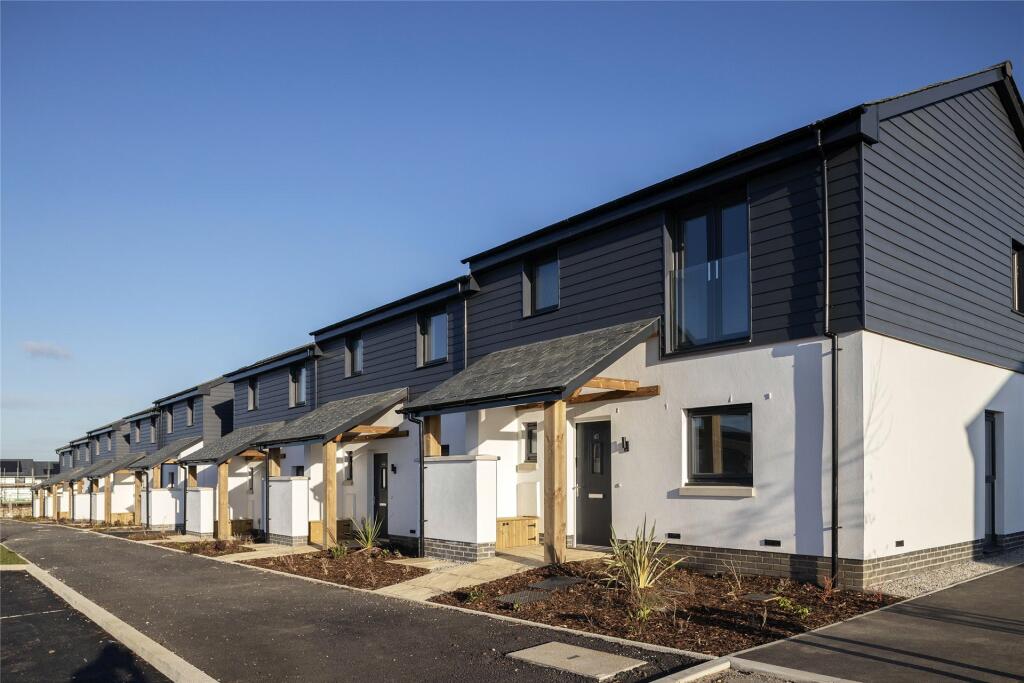 2 bedroom semidetached house for sale in Trefula Road, Tolgus Redruth