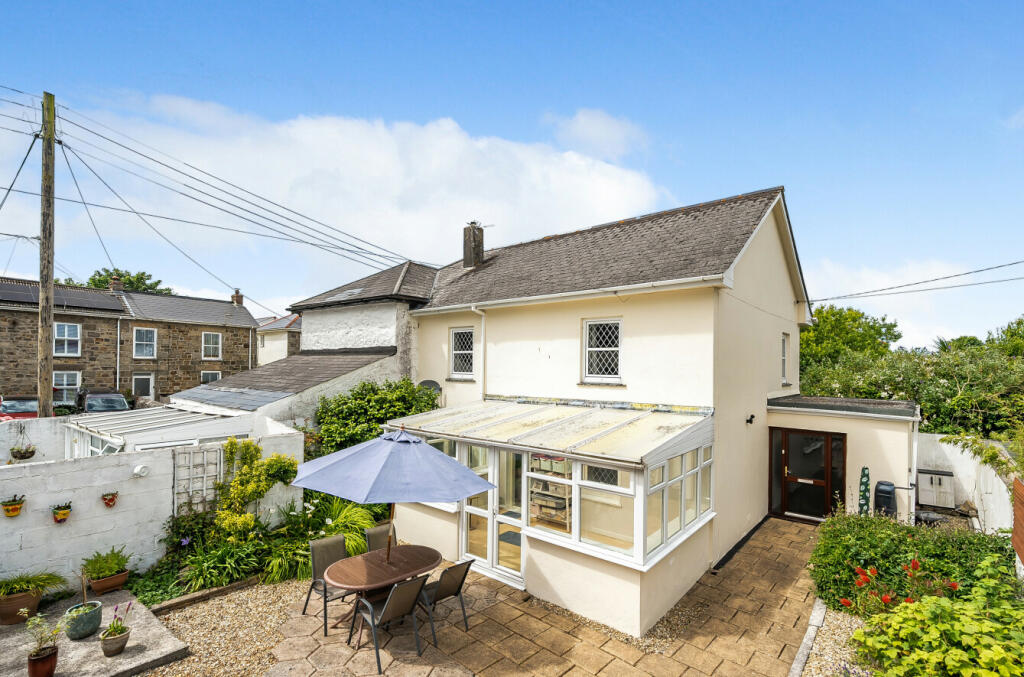 3 bedroom semidetached house for sale in Lower Pengegon, Pengegon