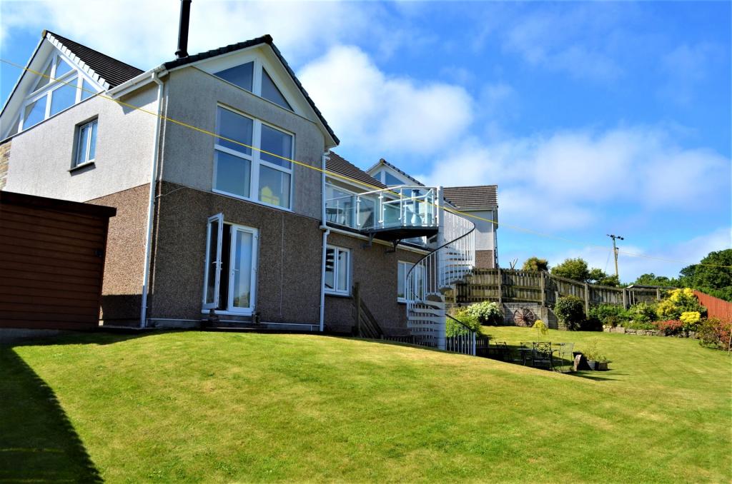 4 bedroom detached house for sale in Crembling Well, Barncoose, Redruth