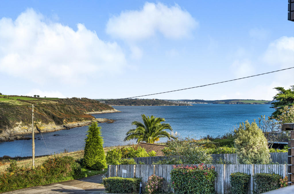 2 bedroom apartment for sale in West Bay Maenporth Road, Maenporth