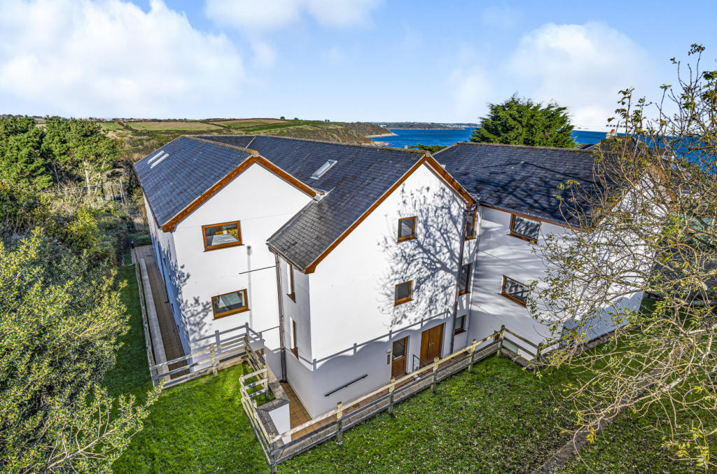 2 bedroom apartment for sale in West Bay Maenporth Road, Maenporth
