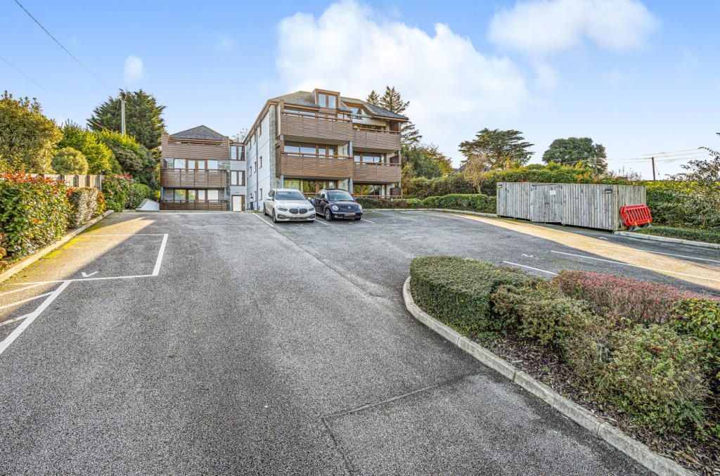2 bedroom apartment for sale in West Bay Maenporth Road, Maenporth