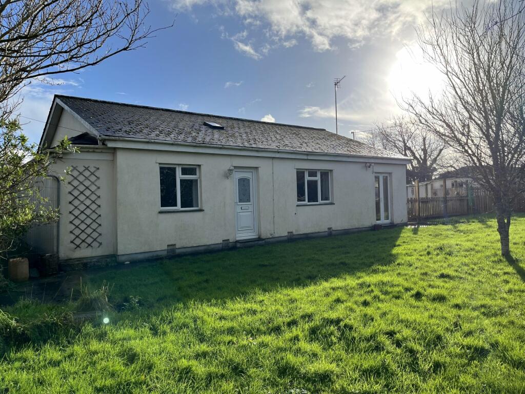 3 bedroom bungalow for sale in Garras, Helston, Cornwall, TR12