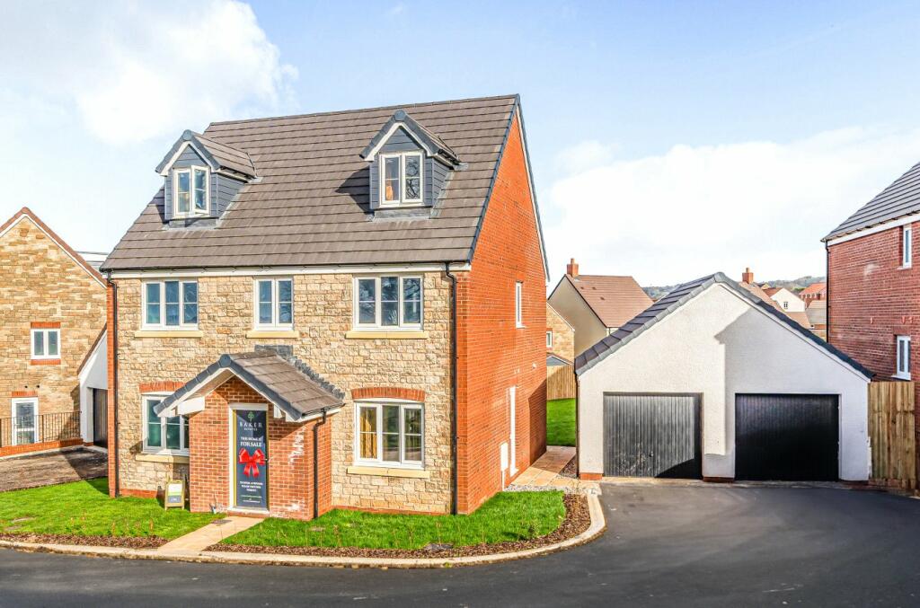 5 bedroom detached house for sale in Hayne Farm, Hayne Lane, Gittisham