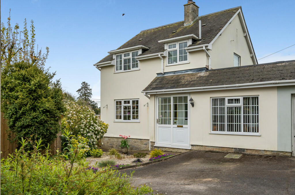 3 bedroom link detached house for sale in Buckerell, Honiton, Devon, EX14