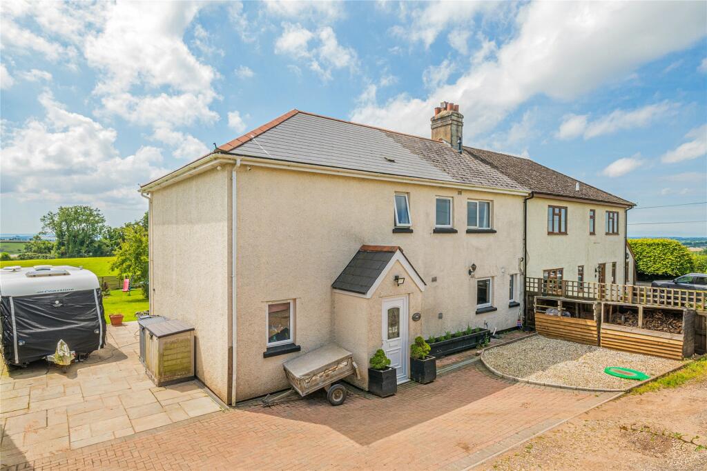 4 bedroom semidetached house for sale in Way Village, Tiverton, Devon
