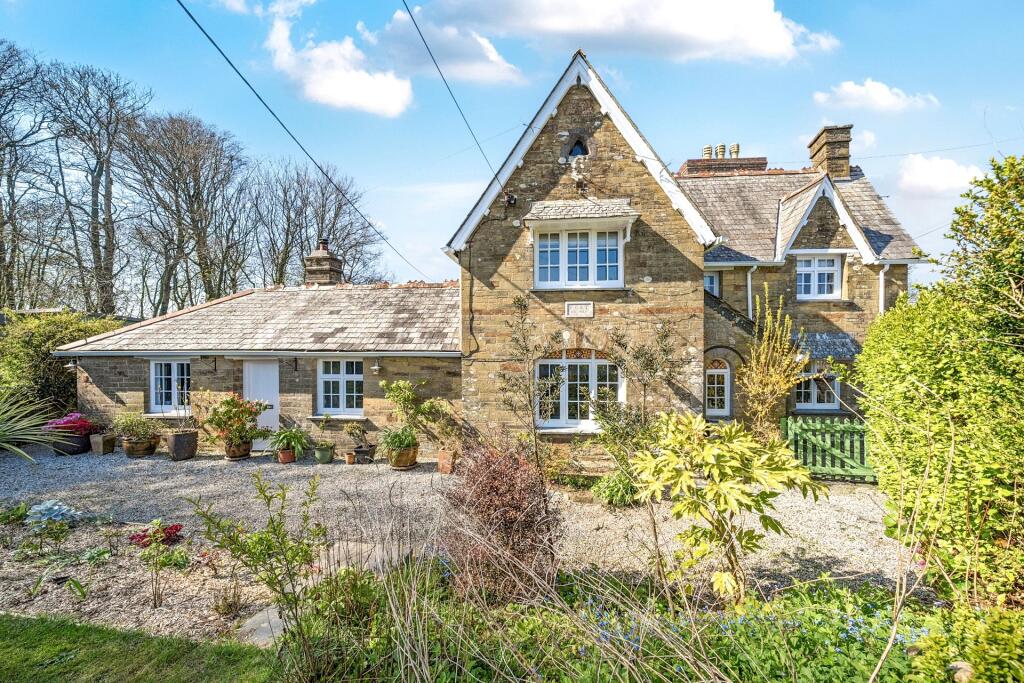 Main image of property: Barcelona, Looe, Cornwall