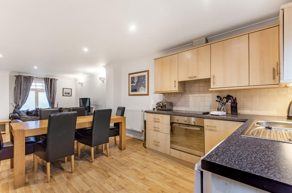 4 bedroom terraced house for sale in Newquay, Cornwall, TR8