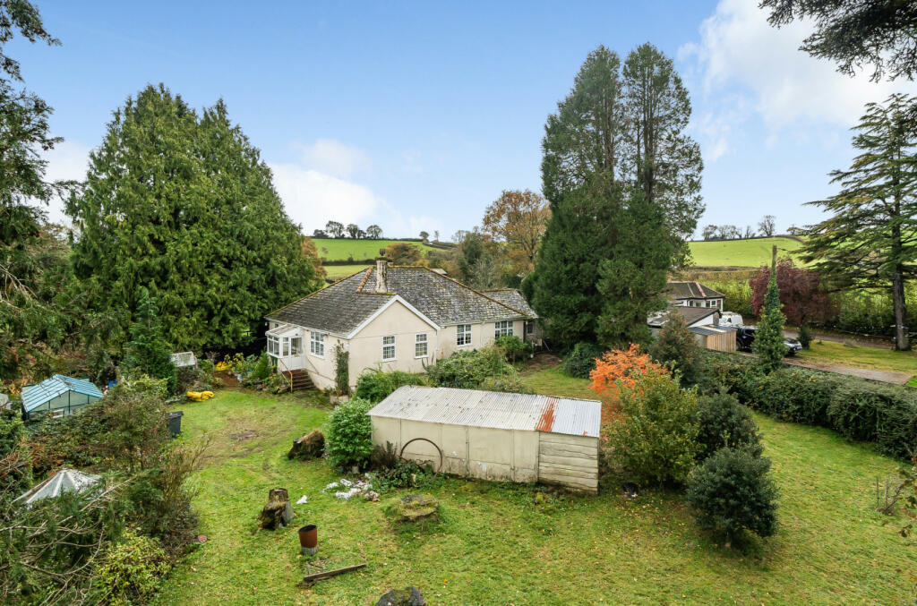 3 bedroom bungalow for sale in Grange Road, Buckfast, Buckfastleigh