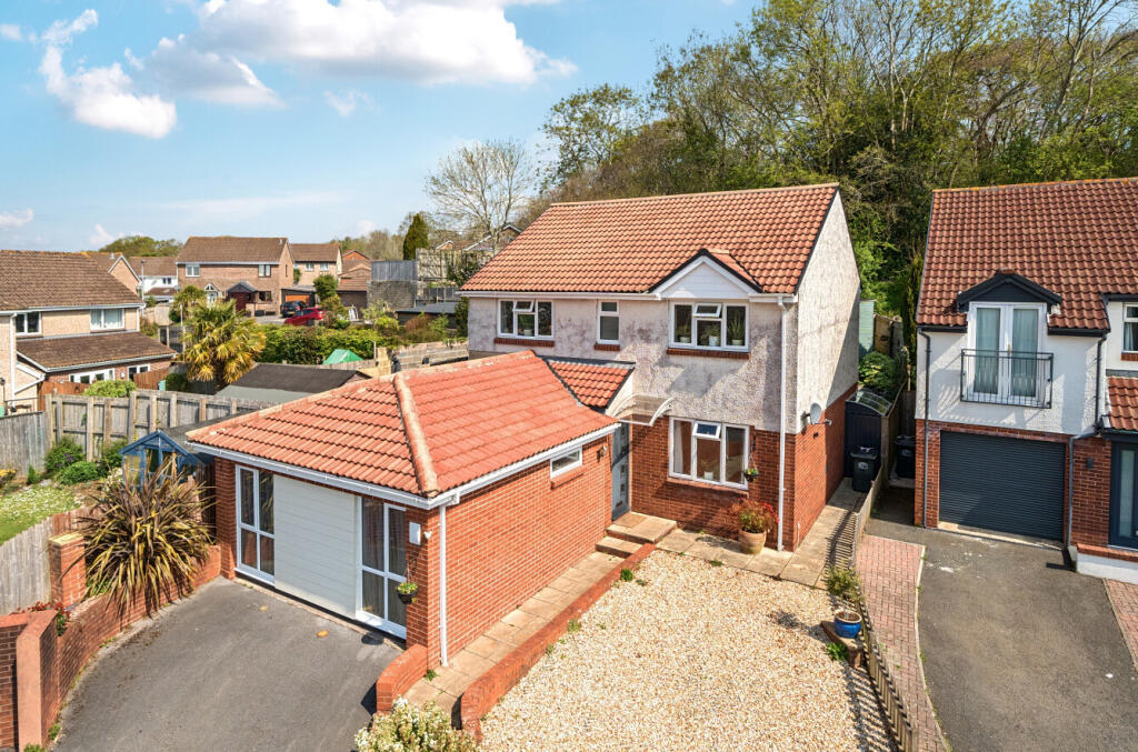 Main image of property: Falkland Drive, Kingsteignton, Newton Abbot, Devon