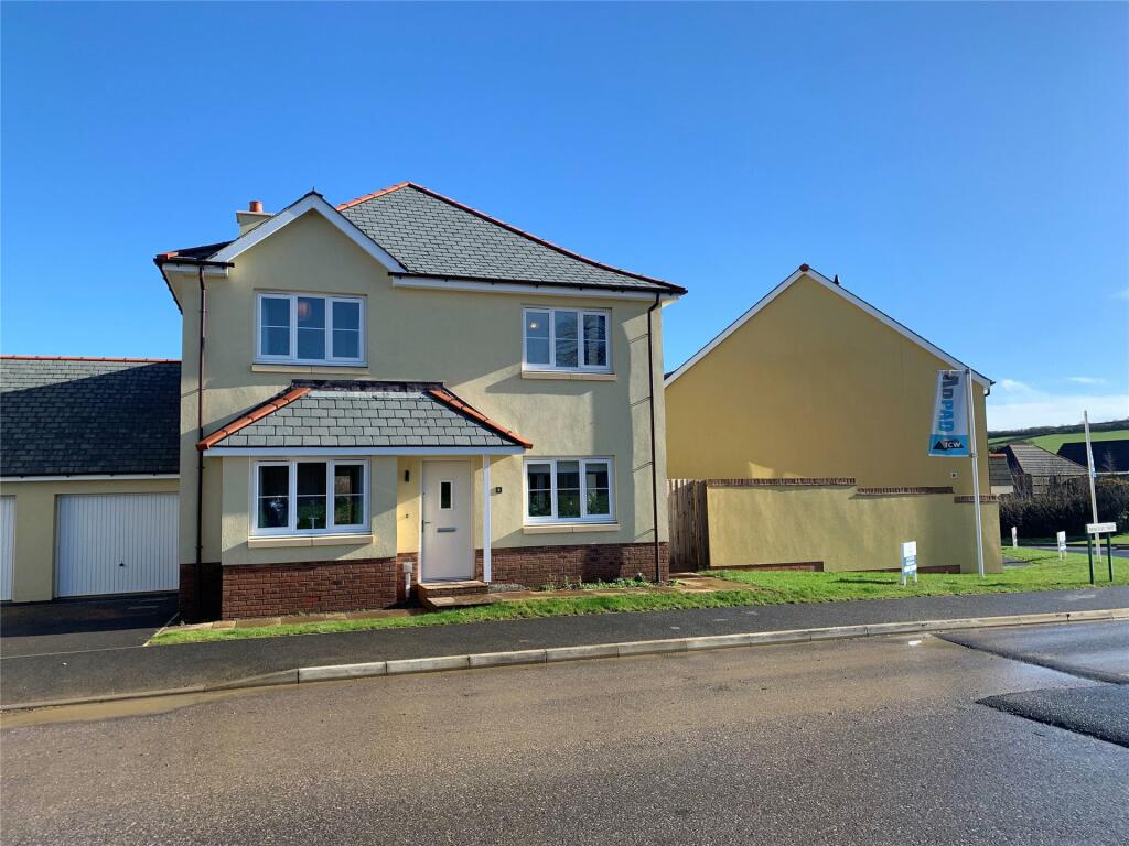 4 bedroom detached house for sale in Abbeyford Vale, Crediton Road, Okehampton, Devon, EX20