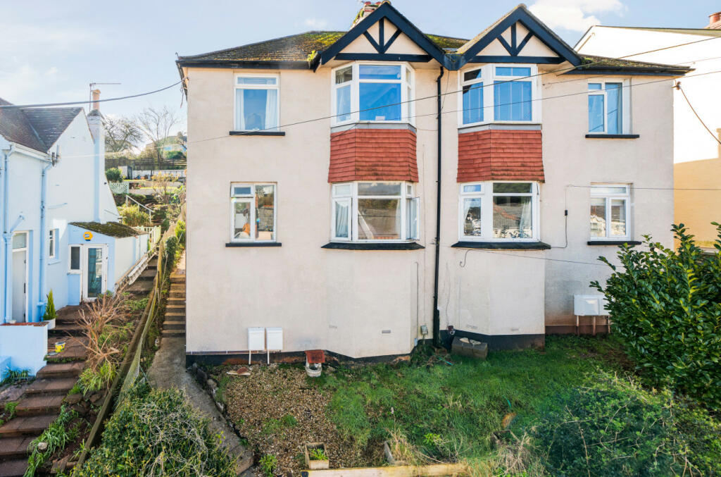 2 bedroom apartment for sale in Brockenhurst Flats, 89 Road