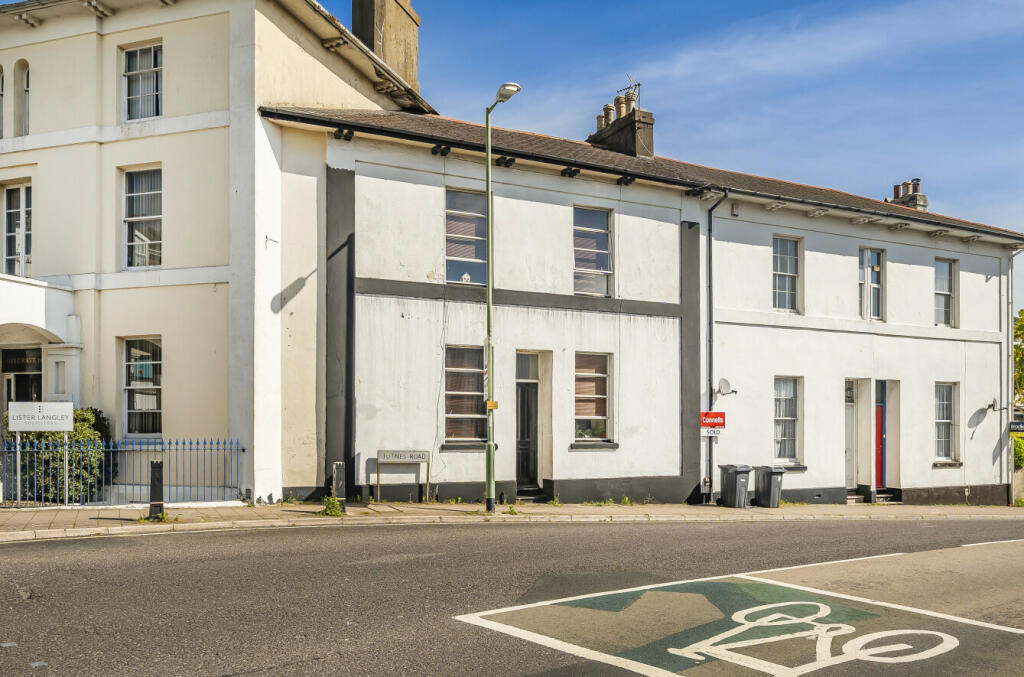 Main image of property: Totnes Road, Paignton, Devon