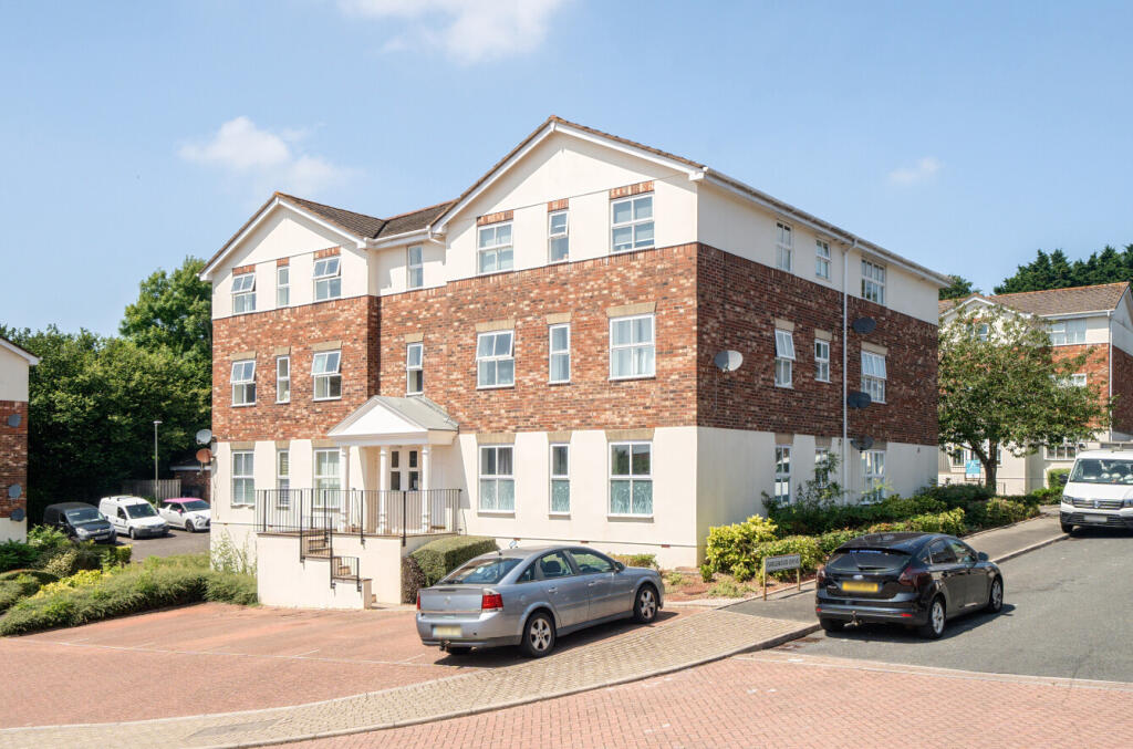 Main image of property: Earlswood Drive, Paignton, Devon