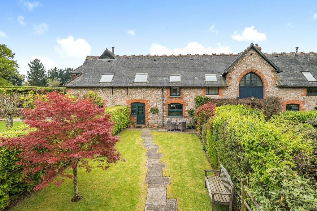 Main image of property: Farringdon Court, Farringdon, Exeter, Devon