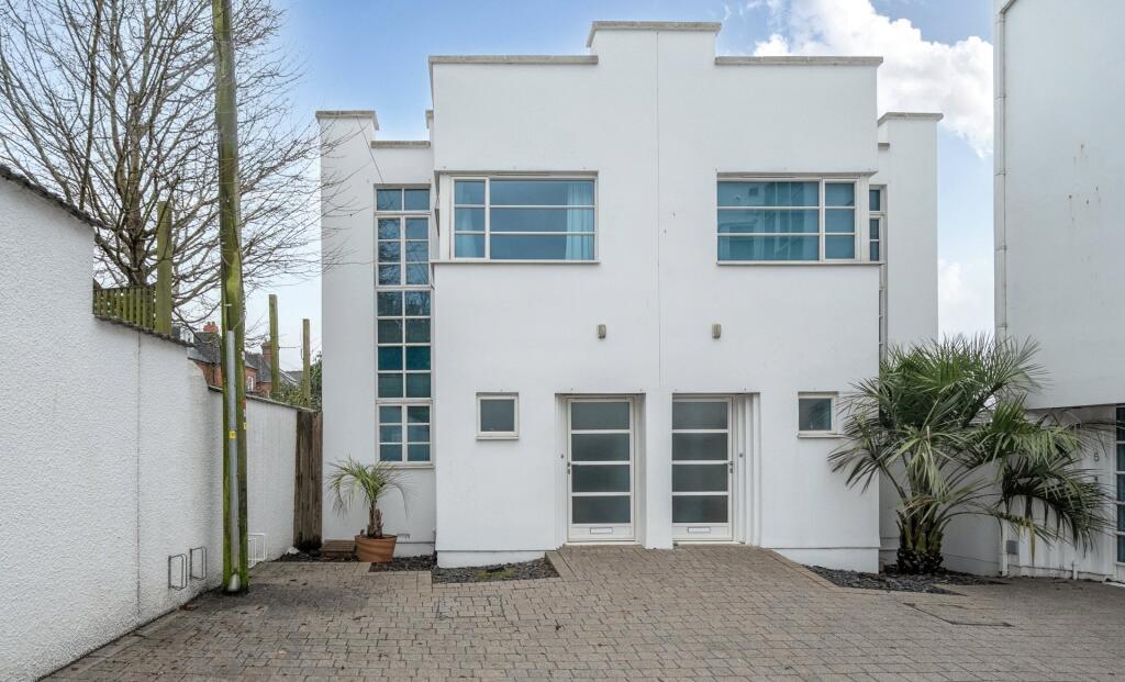 Main image of property: Zenith, Magdalen Road, Exeter, Devon