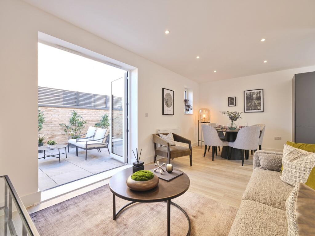 Main image of property: Topsham Road, Exeter, Devon