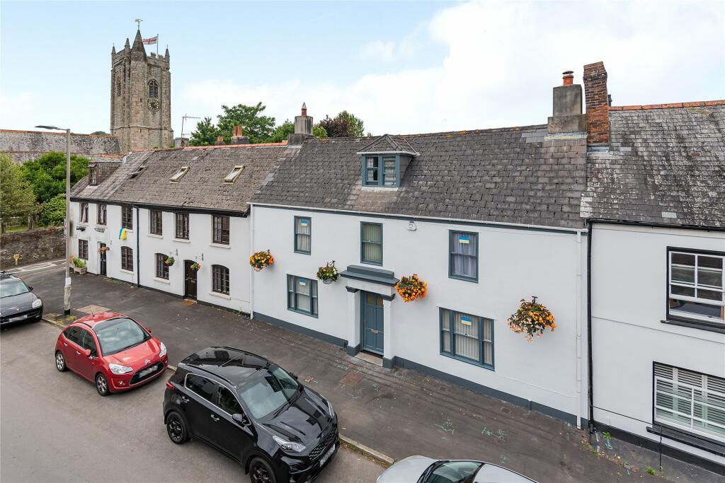 4 bedroom terraced house for sale in Lane, Plympton St Maurice