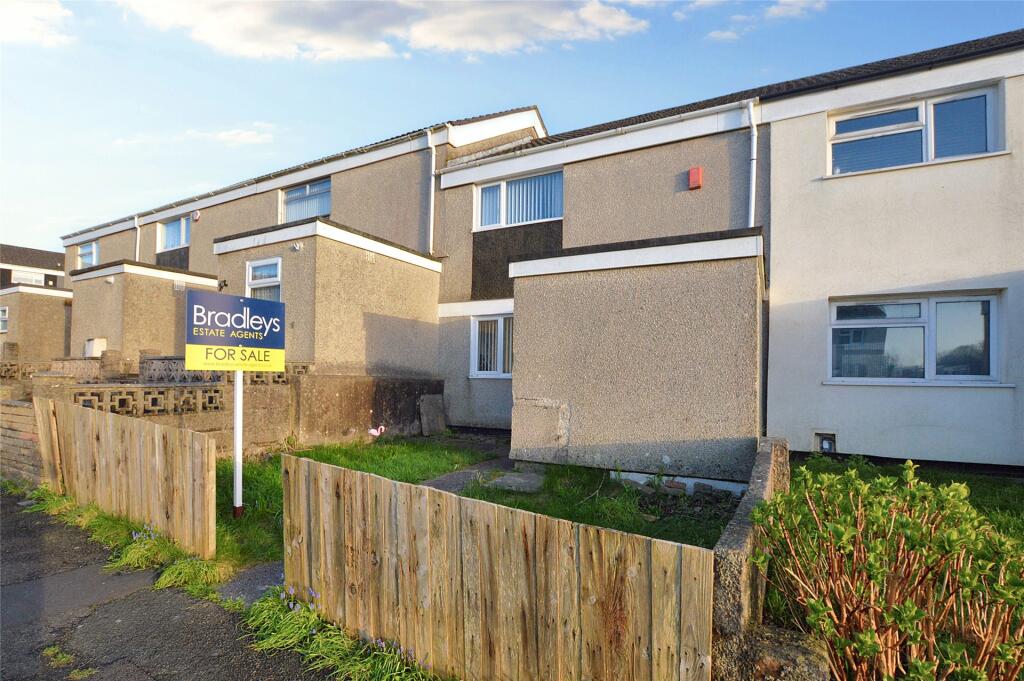 2 bedroom terraced house for sale in Chagford Walk, Leigham, Plymouth