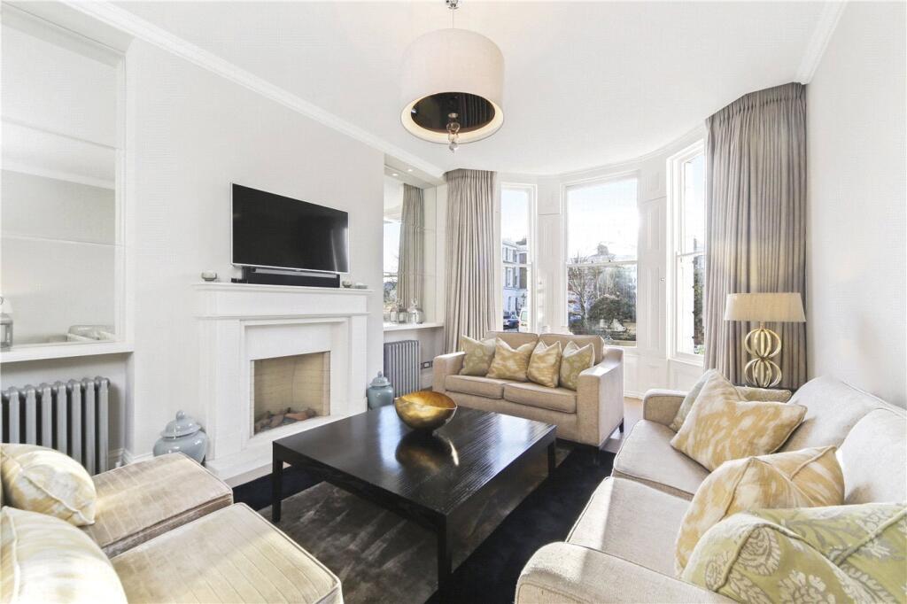 Main image of property: St. James's Gardens, London, W11