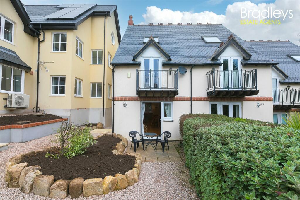 3 bedroom end of terrace house for sale in 1 Castle Village, Tregenna