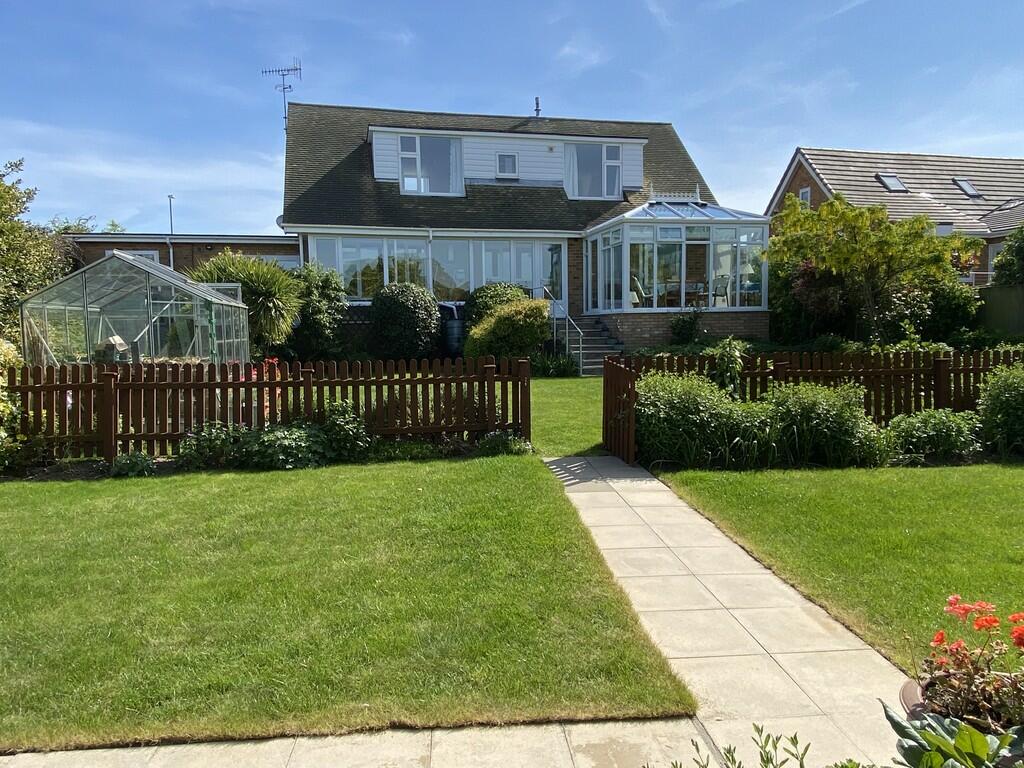 3 bedroom detached bungalow for sale in Sheringham, NR26