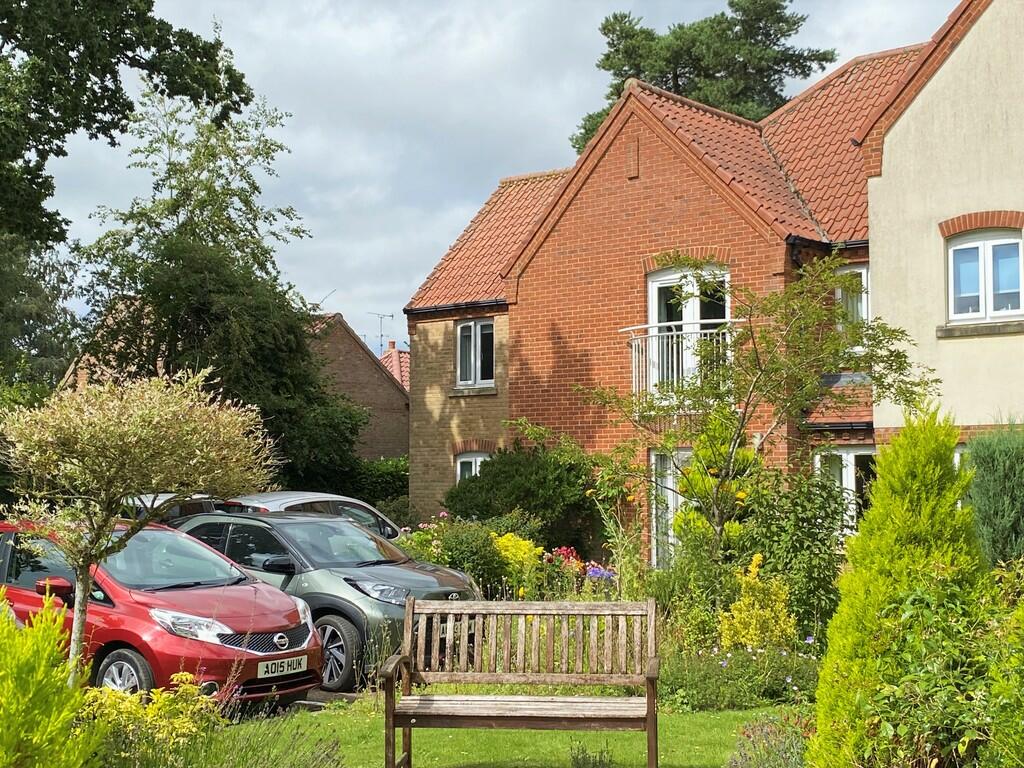 2 bedroom retirement property for sale in Holt, NR25