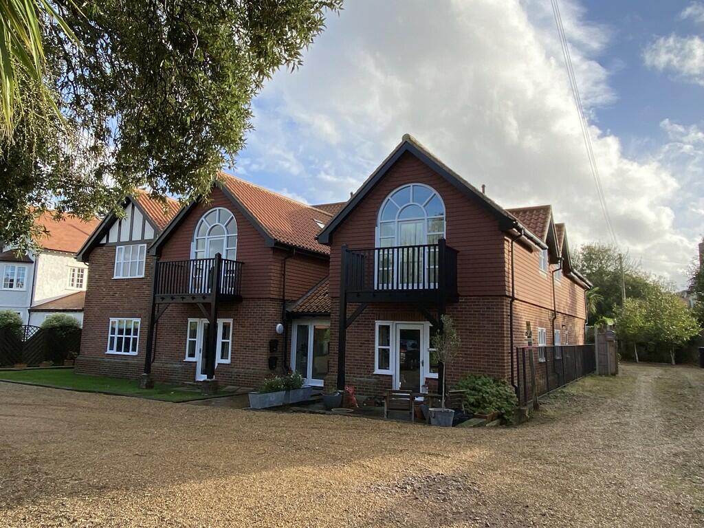2 bedroom apartment for sale in Sheringham, NR26