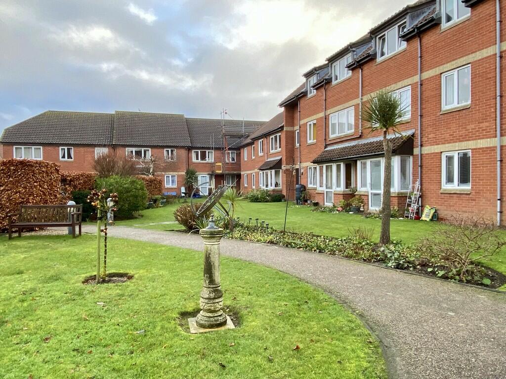 1 bedroom apartment for sale in Sheringham, NR26