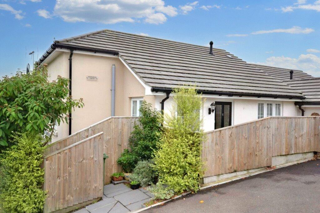 2 bedroom bungalow for sale in Rivermead Mews, Deer Park Avenue