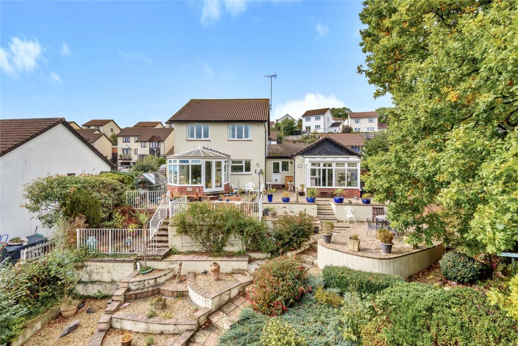 5 bedroom detached house for sale in Valley Close, Teignmouth, Devon, TQ14