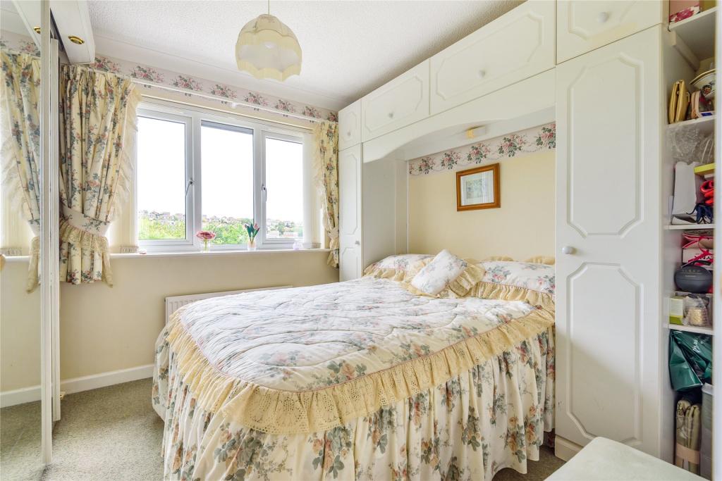 5 bedroom detached house for sale in Valley Close, Teignmouth, Devon, TQ14