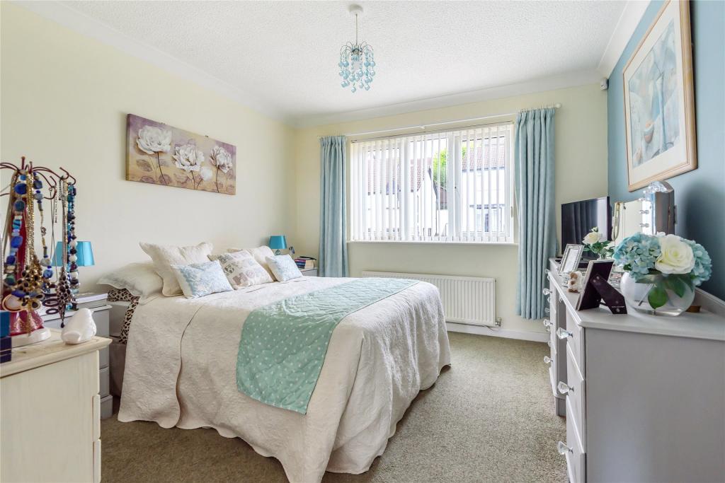 5 bedroom detached house for sale in Valley Close, Teignmouth, Devon, TQ14