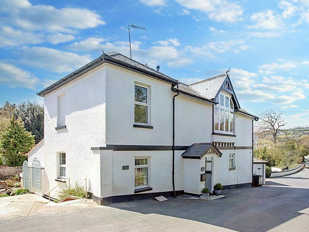 6 bedroom detached house for sale in Drive, Dawlish, Devon, EX7