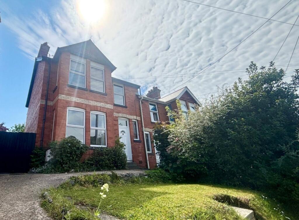Main image of property: Paradise Road, Teignmouth, Devon