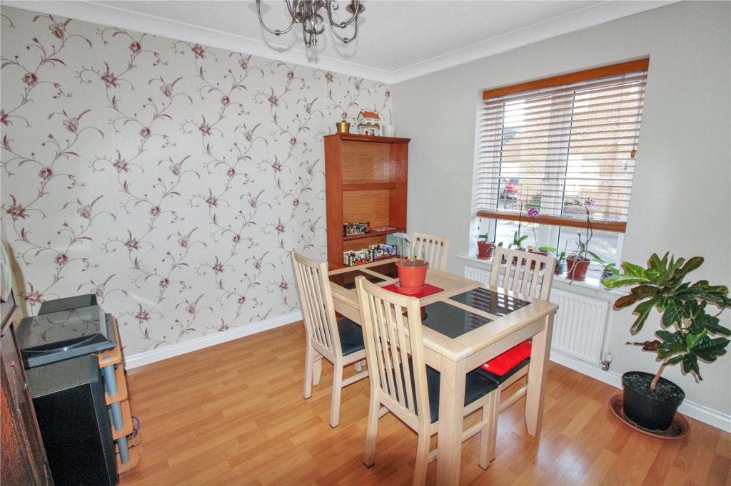 4 bedroom detached house for sale in Twineham Road, Swindon, Wiltshire