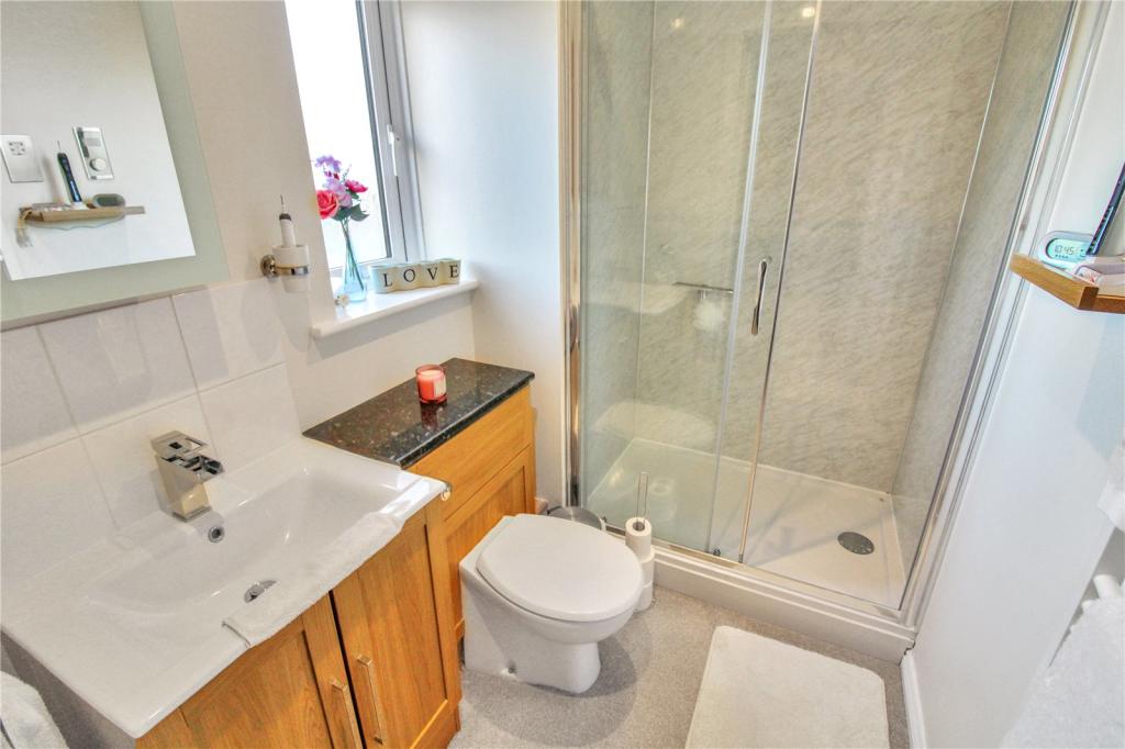 4 bedroom detached house for sale in Twineham Road, Swindon, Wiltshire