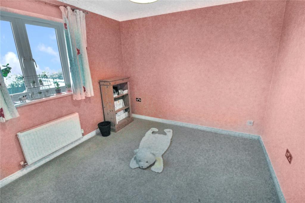 4 bedroom detached house for sale in Twineham Road, Swindon, Wiltshire