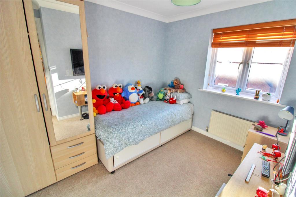 4 bedroom detached house for sale in Twineham Road, Swindon, Wiltshire