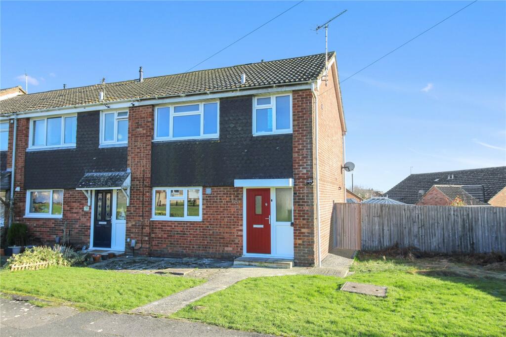 3 bedroom end of terrace house for sale in Dryden Place, Royal Wootton Bassett, Swindon