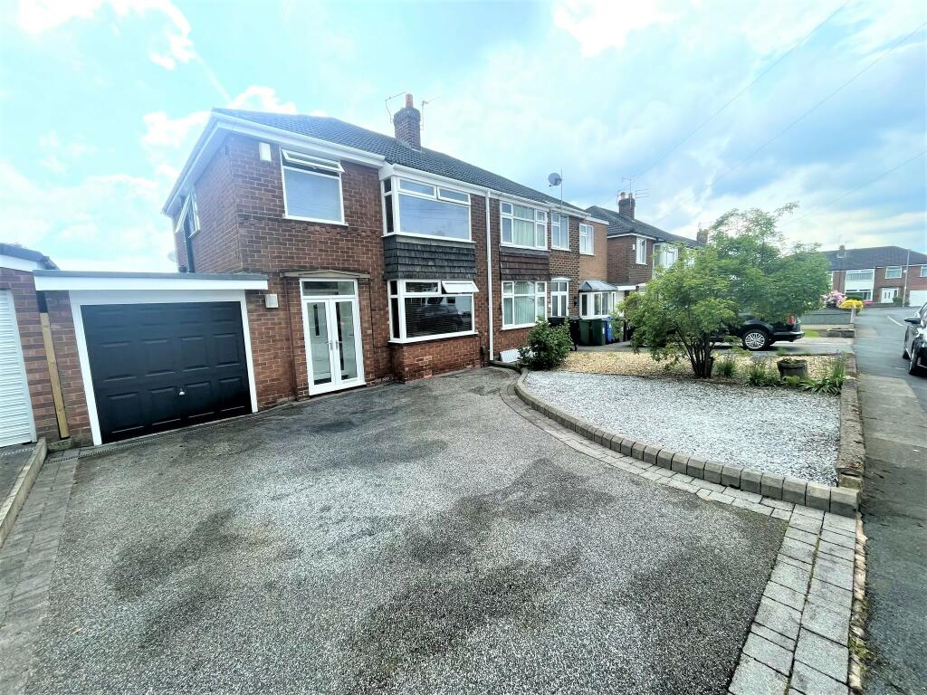 3 bedroom semidetached house for sale in Dene Brow, Denton, M34